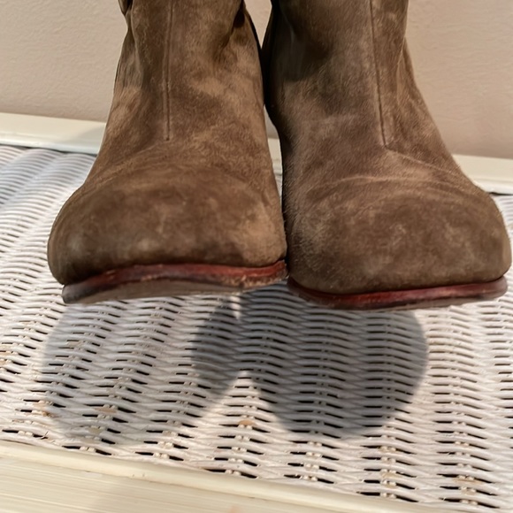 Rag & Bone Margot Distressed Suede Olive Ankle Boots 39.5 US 9.5 - Picture 3 of 6